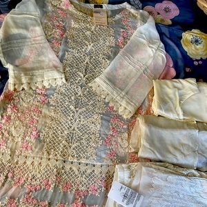 Agha Noor Salwar Kameez with trousers, Dupatta, and under slip